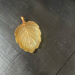 Gold Leaf-Shaped Decorative Tray
